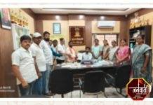 किमान पिण्याचे पाणी द्या, स्वछता करा, आदरणीय सुधीरभाऊंच्या फंडातील कामे तात्काळ सुरू करा